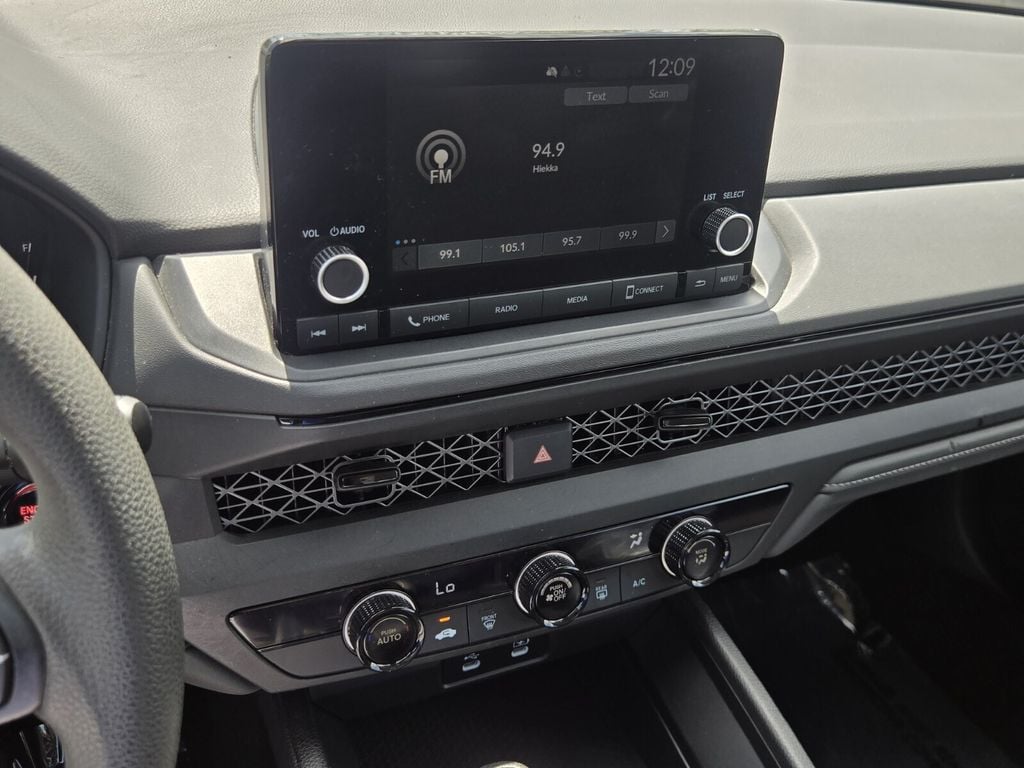 2024 Honda Accord LX - Photo 20
