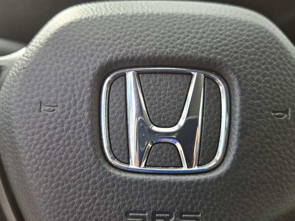 2025 Honda CR-V LX - Photo 26