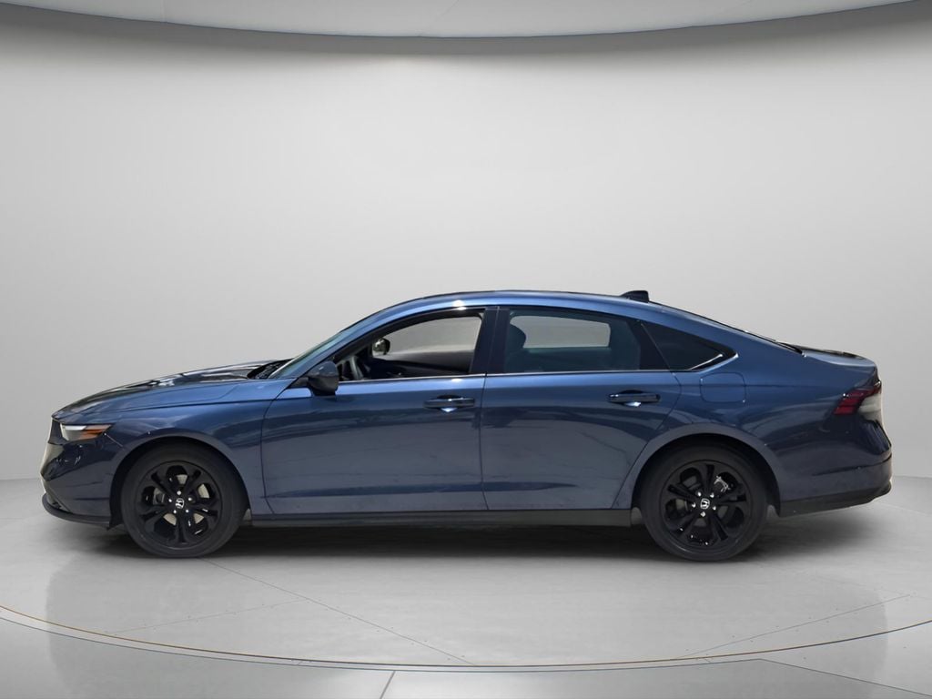 2025 Honda Accord SE - Photo 6