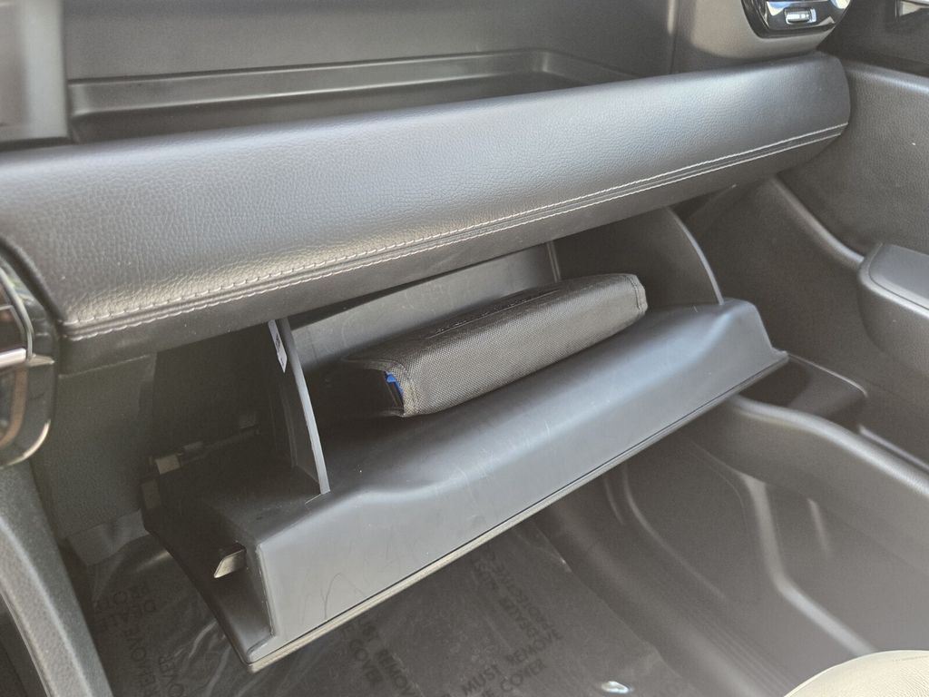 2025 Honda Pilot Touring - Photo 20