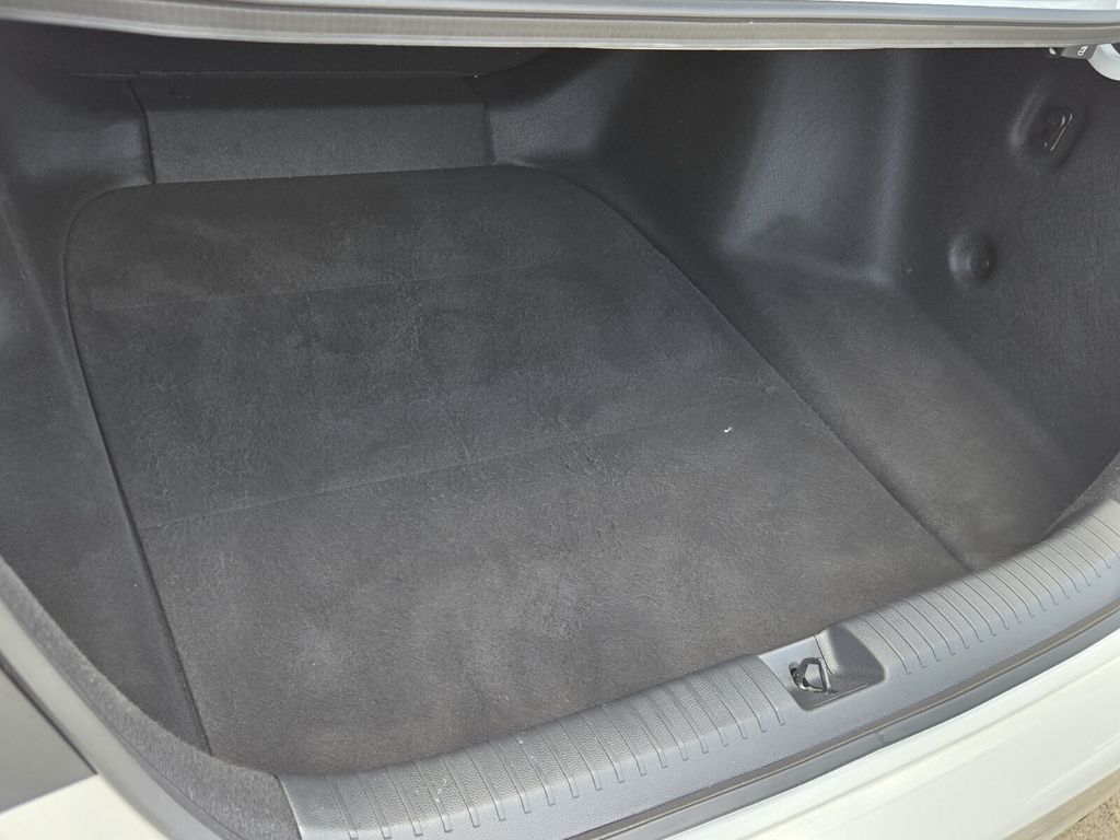 2025 Honda Accord LX - Photo 13