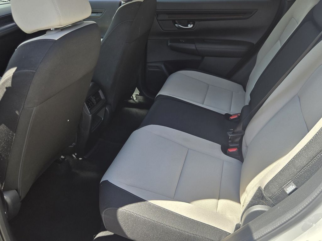 2025 Honda CR-V LX - Photo 11