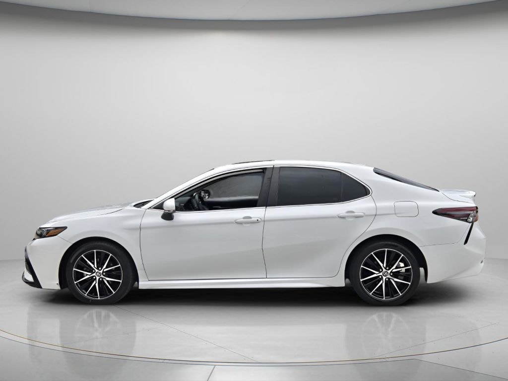 Used 2024 Toyota Camry SE Sedan