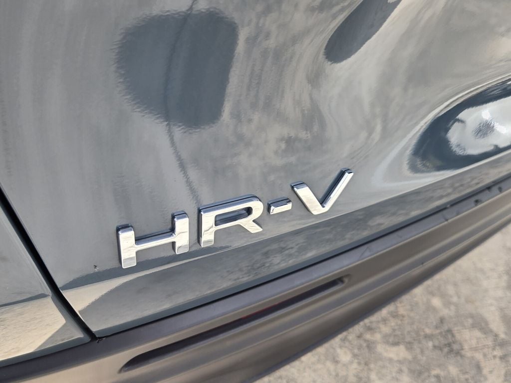 2025 Honda HR-V LX - Photo 13
