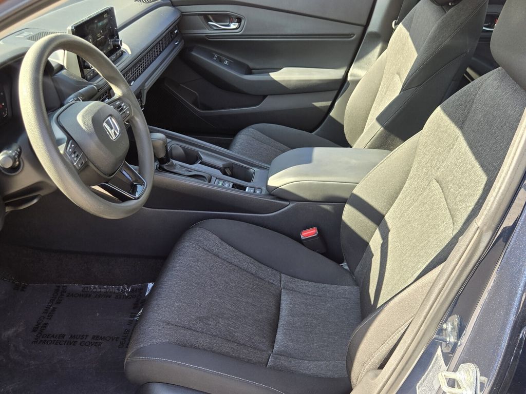 2024 Honda Accord EX - Photo 9