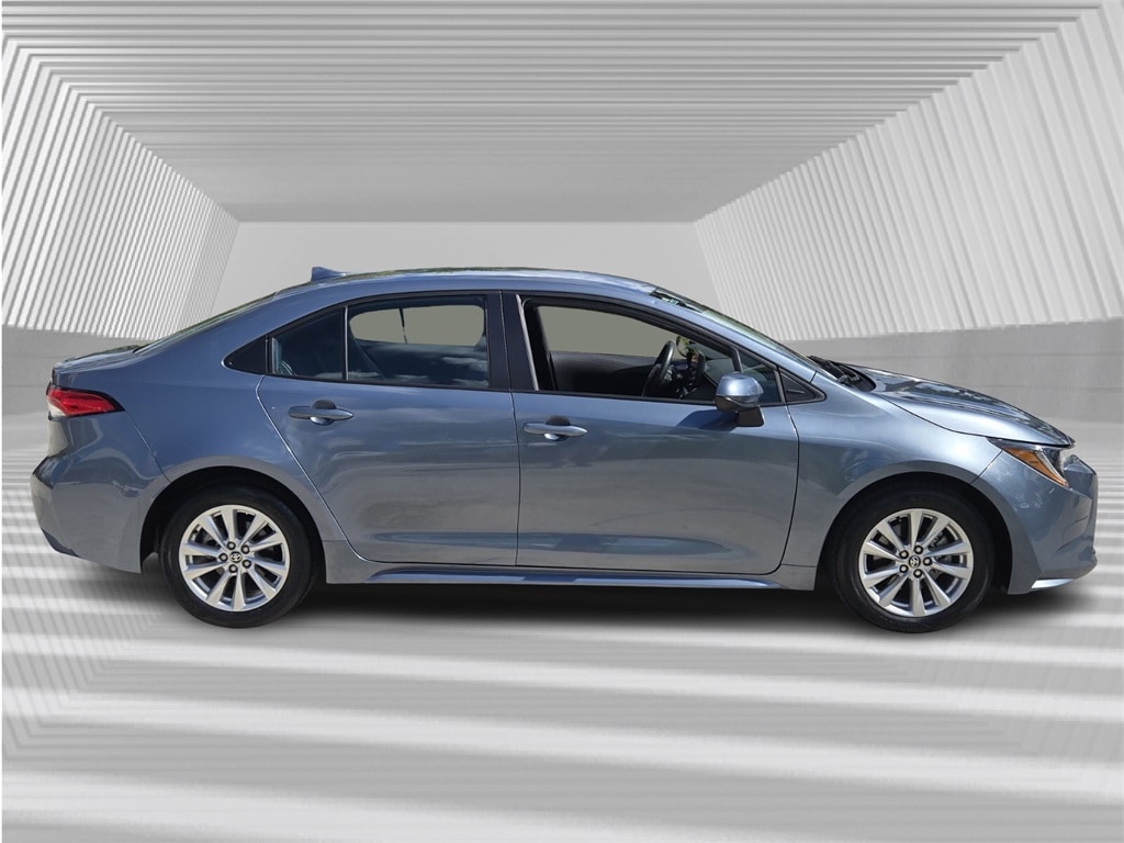 Used 2024 Toyota Corolla LE with VIN 5YFB4MDEXRP096586 for sale in Kansas City