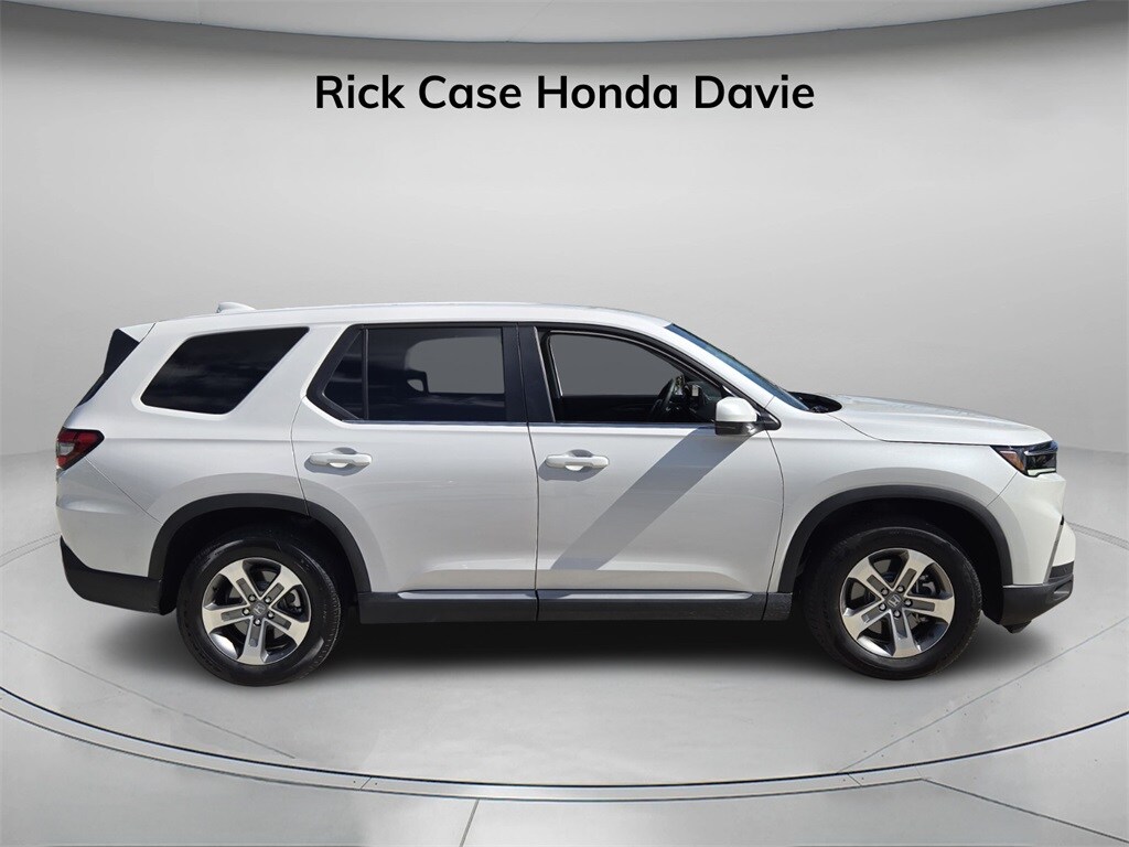 Used 2025 Honda Pilot EX-L SUV