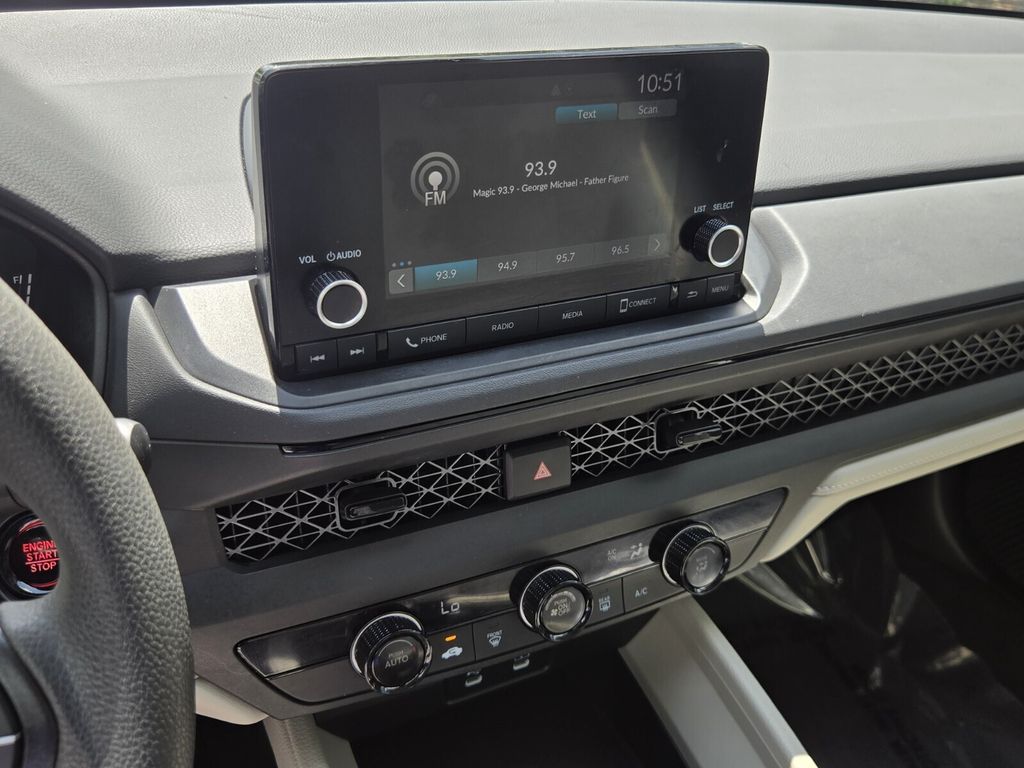 2025 Honda Accord LX - Photo 17
