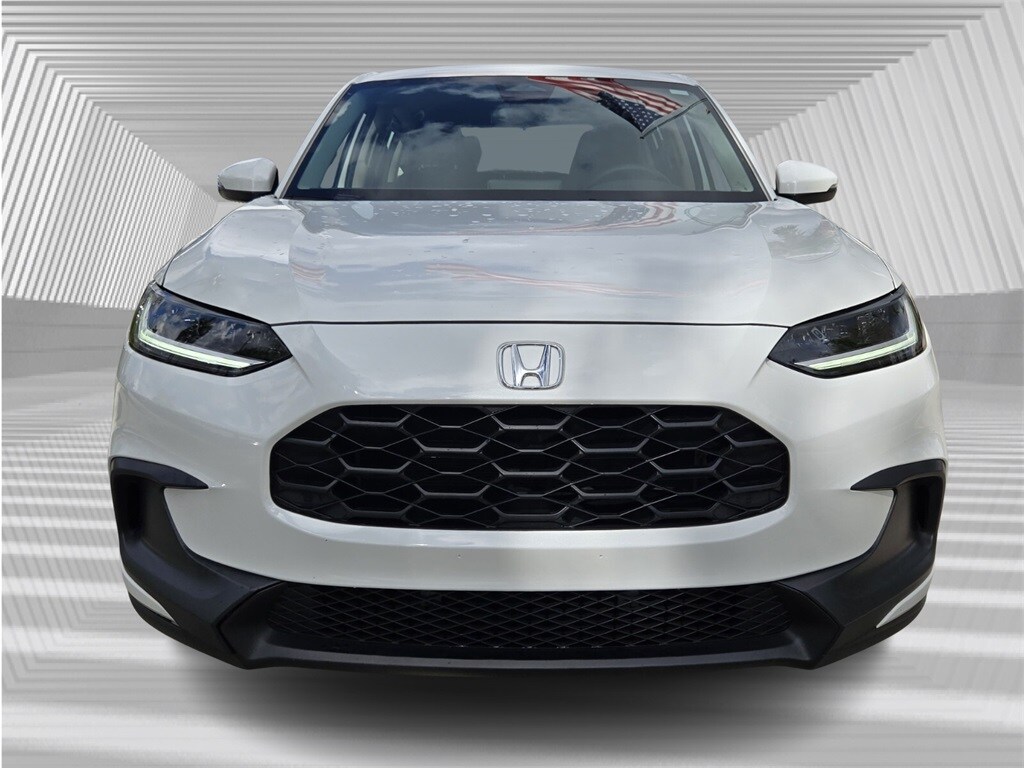 2024 Honda HR-V LX photo 2