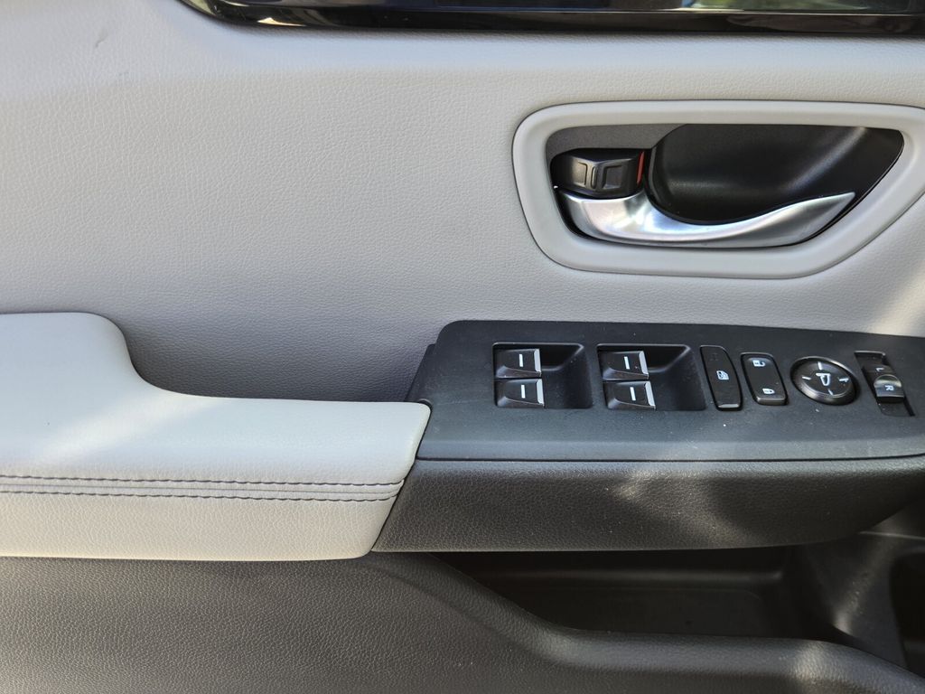 2025 Honda Pilot EX-L - Photo 25