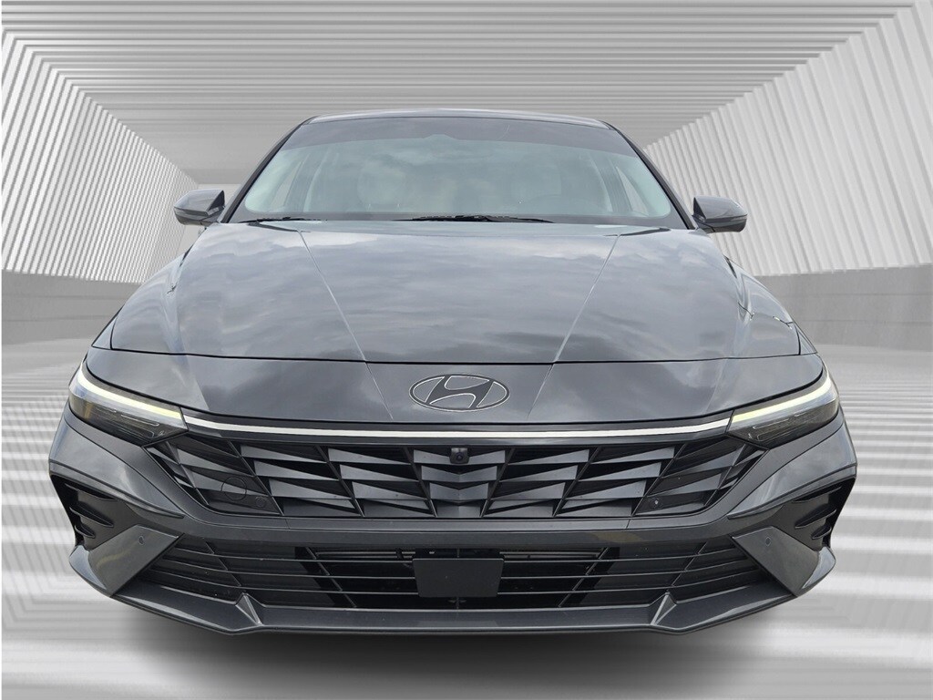 Used 2024 Hyundai Elantra Limited Sedan