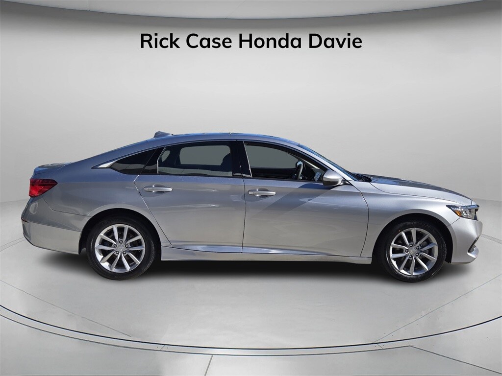 Used 2022 Honda Accord LX Sedan