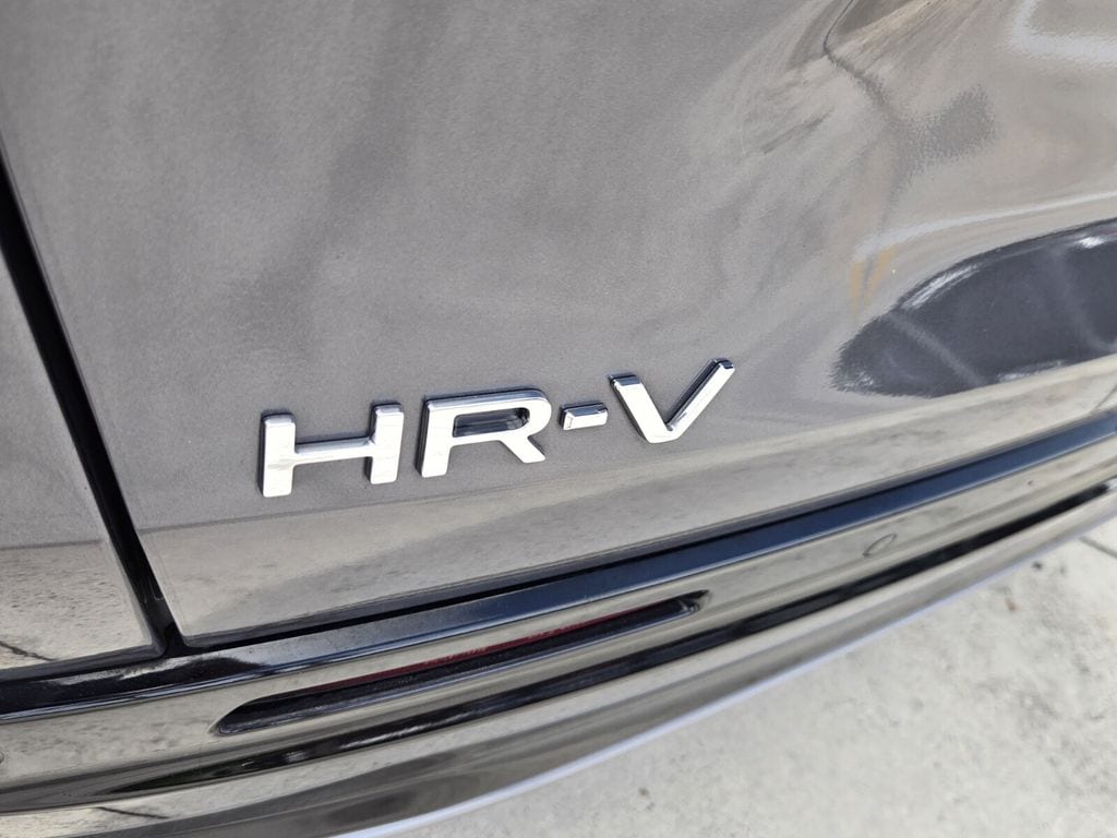 2025 Honda HR-V EX-L - Photo 13
