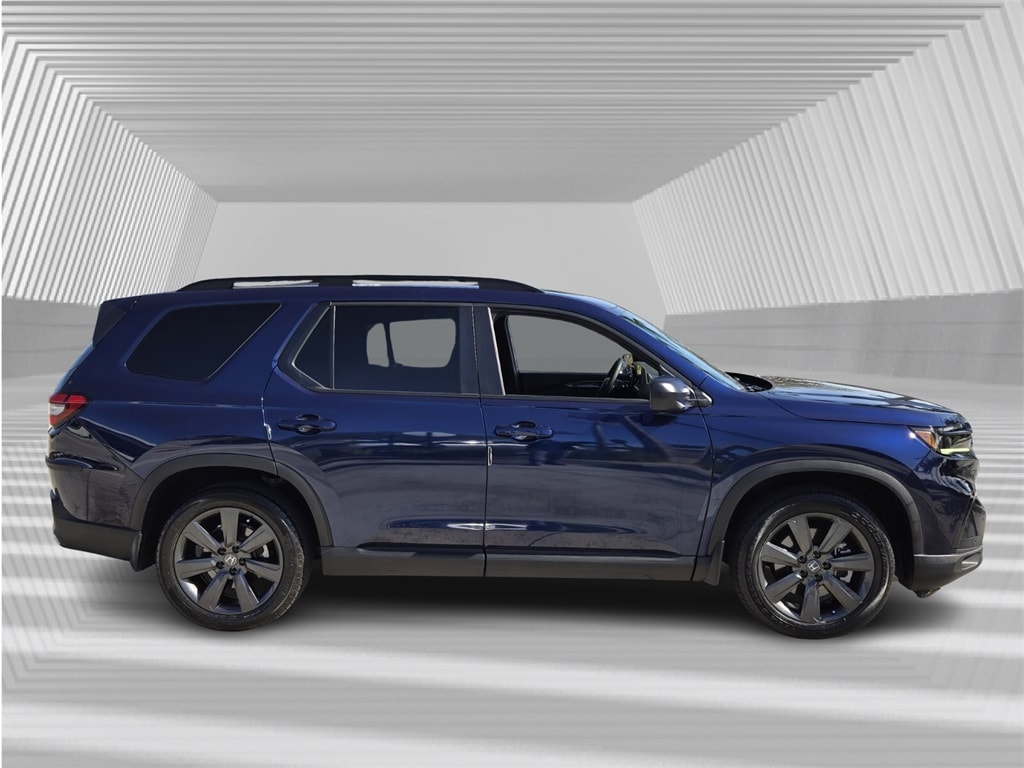Used 2025 Honda Pilot Sport SUV