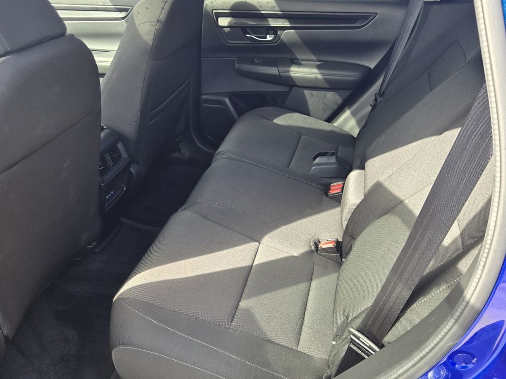 2025 Honda CR-V EX - Photo 11