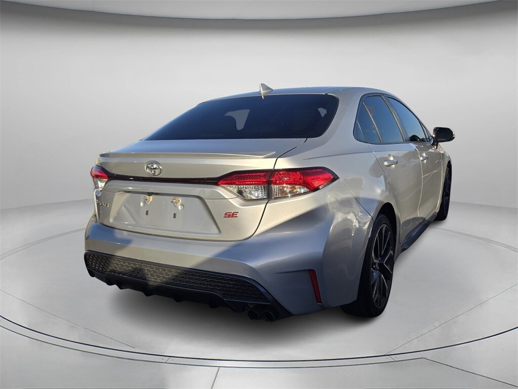 Used 2020 Toyota Corolla SE Sedan