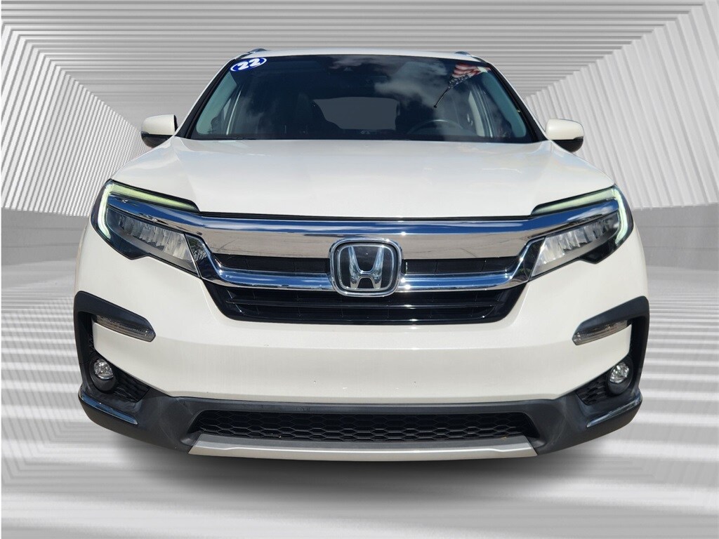 2022 Honda Pilot Touring photo 3
