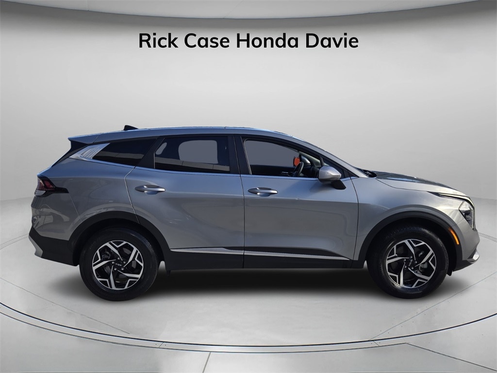 Used 2023 Kia Sportage LX SUV