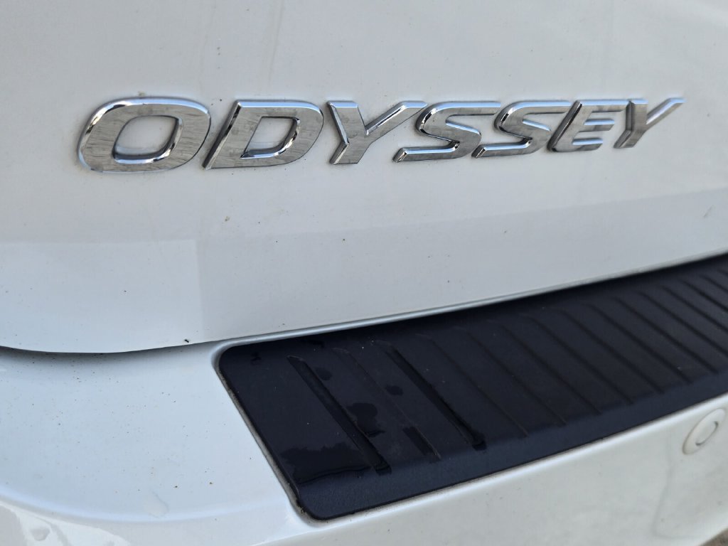 2024 Honda Odyssey Touring - Photo 15