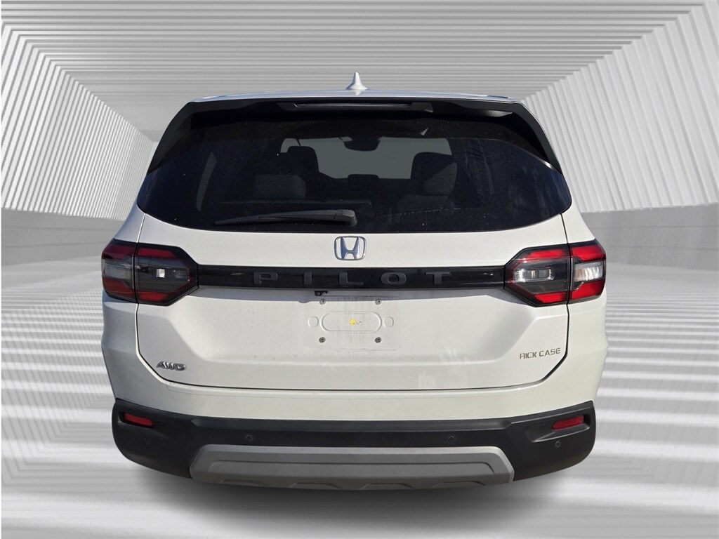 Used 2025 Honda Pilot EX-L SUV