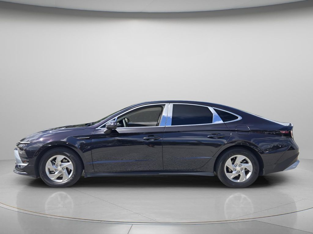 Used 2025 Hyundai Sonata SE Sedan