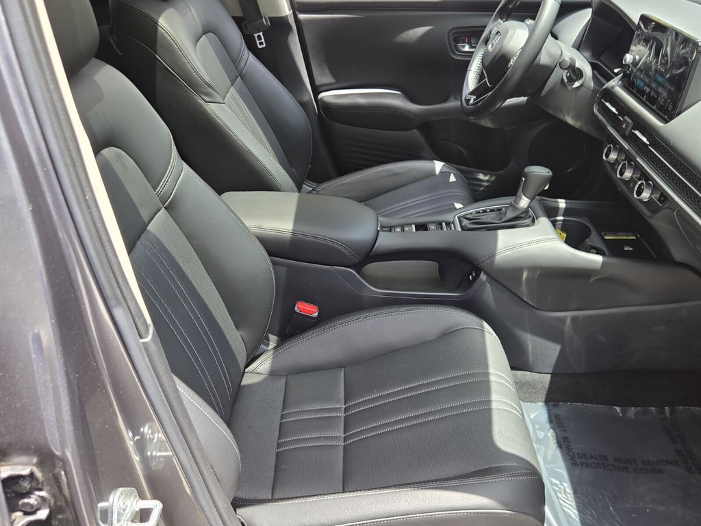 2025 Honda HR-V EX-L - Photo 16