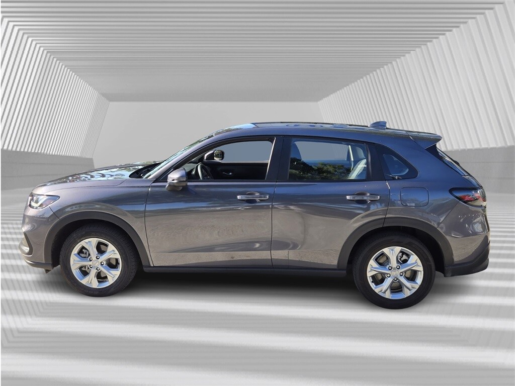 2025 Honda HR-V LX photo 2