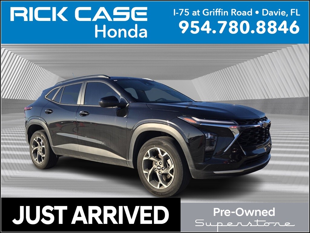 Used 2024 Chevrolet Trax LT SUV