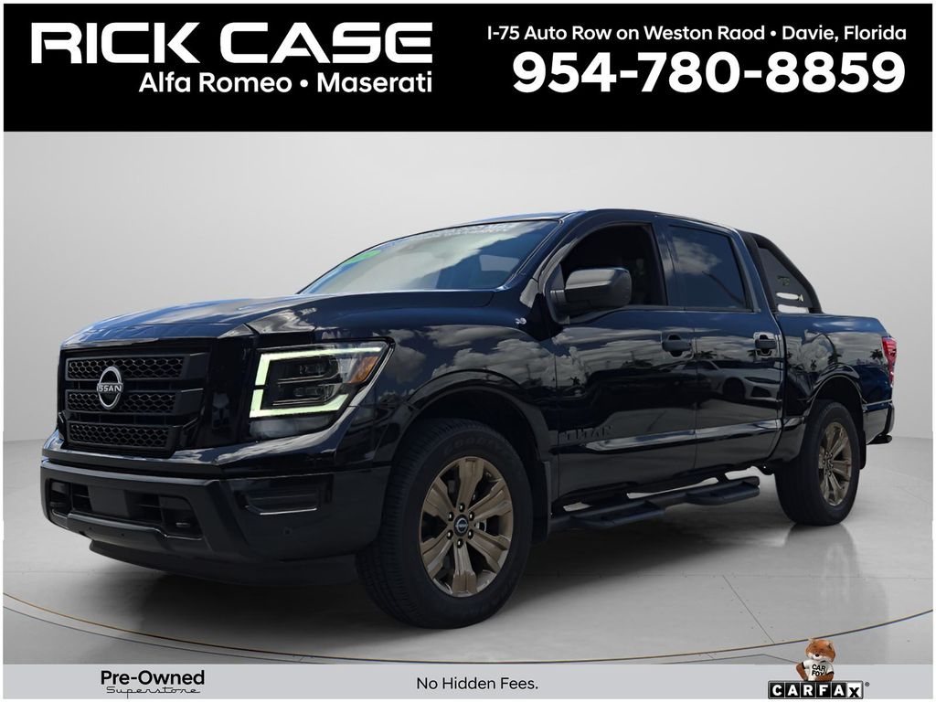 2024 Nissan Titan SV 4X4 Crew Cab's photo