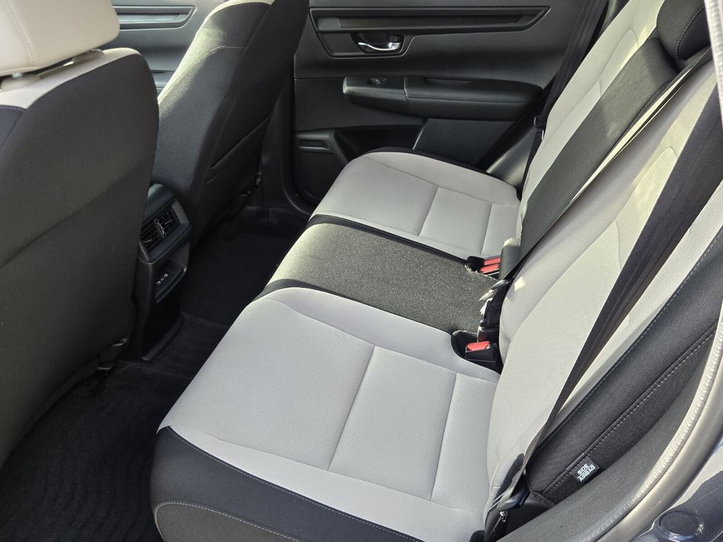 2025 Honda CR-V EX - Photo 11