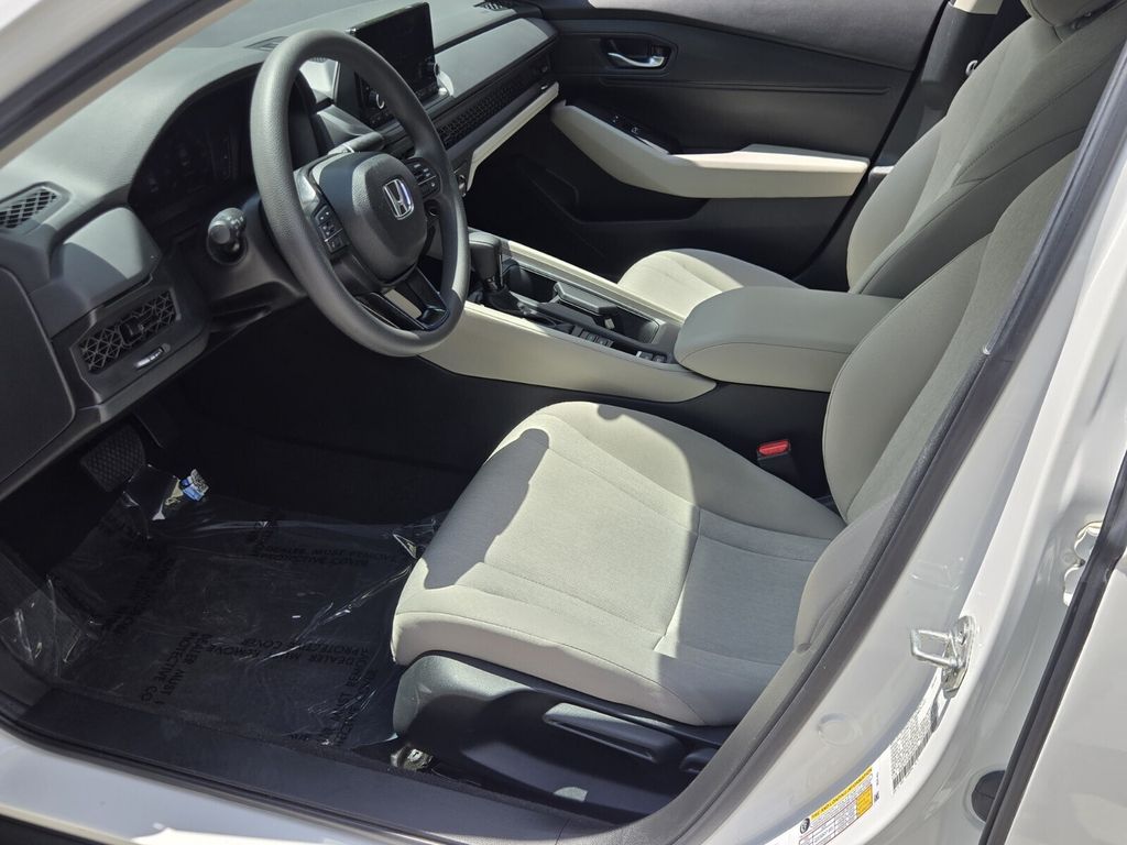 2025 Honda Accord LX - Photo 10