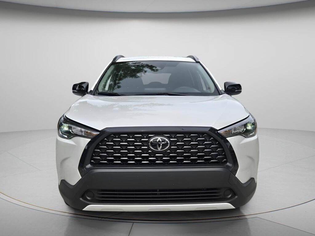 Used 2025 Toyota Corolla Cross LE SUV
