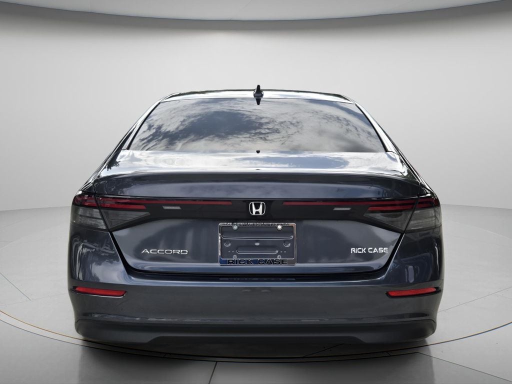 2024 Honda Accord LX - Photo 6