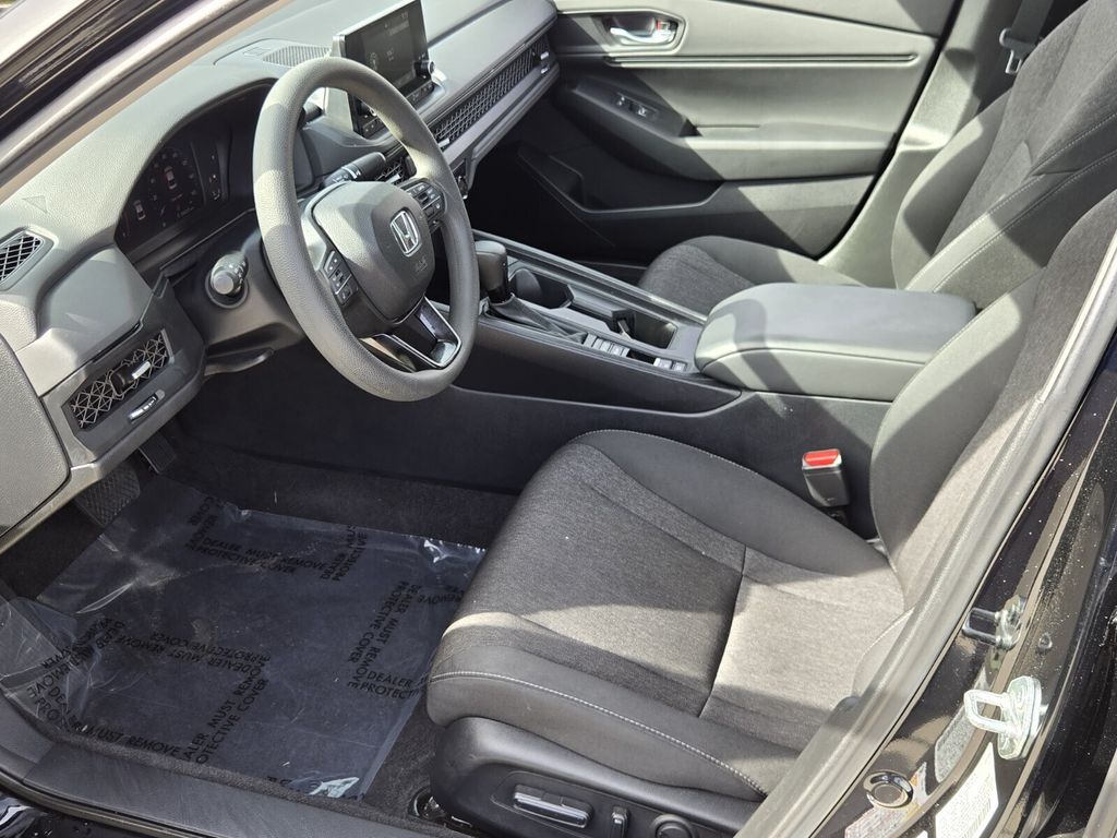2024 Honda Accord EX - Photo 10