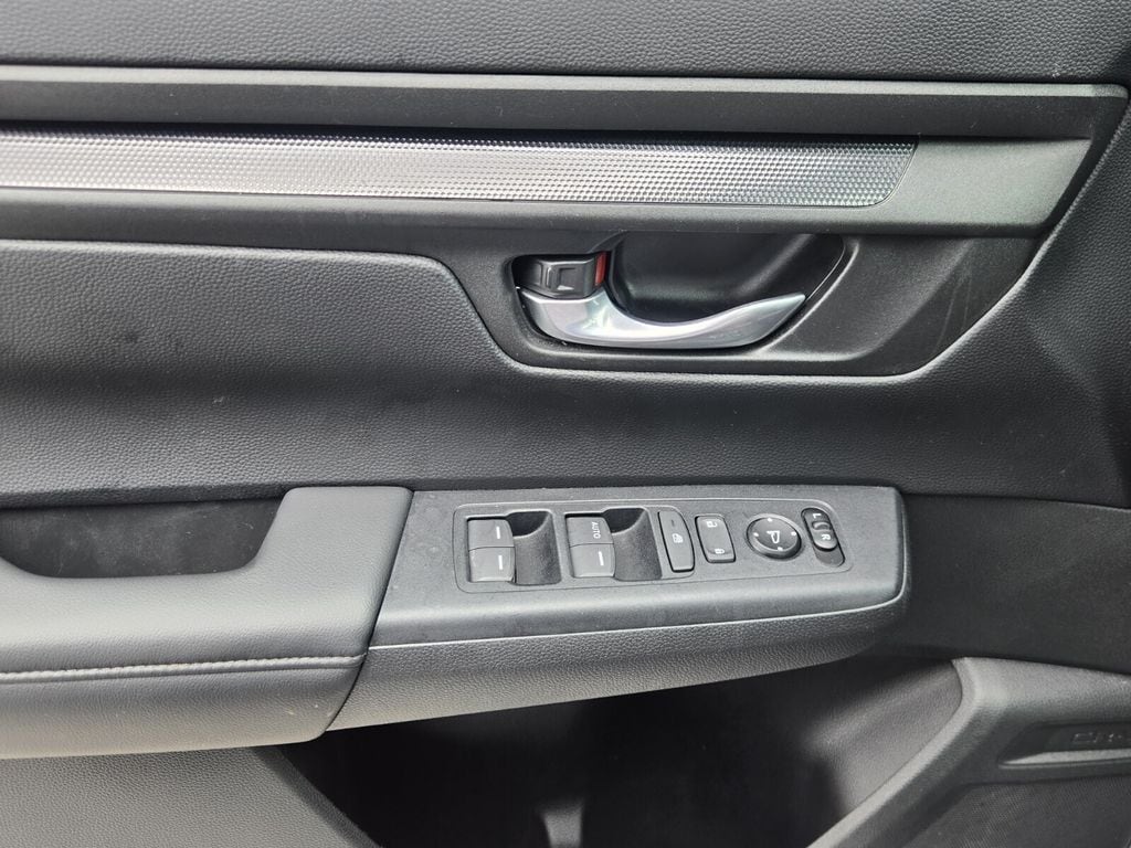 2024 Honda CR-V LX - Photo 27