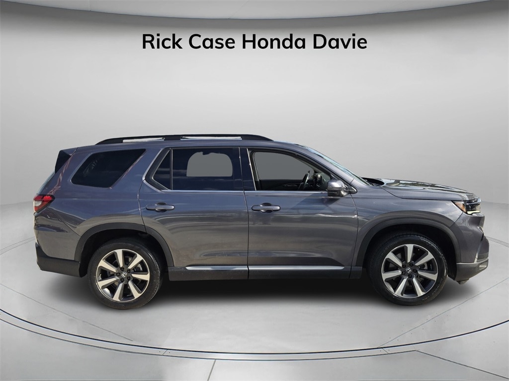 Certified 2024 Honda Pilot Touring SUV