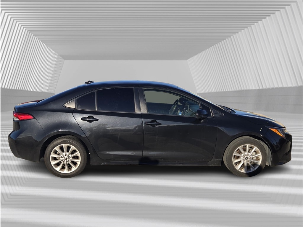 Used 2022 Toyota Corolla LE with VIN JTDVPMAE7NJ220871 for sale in Kansas City