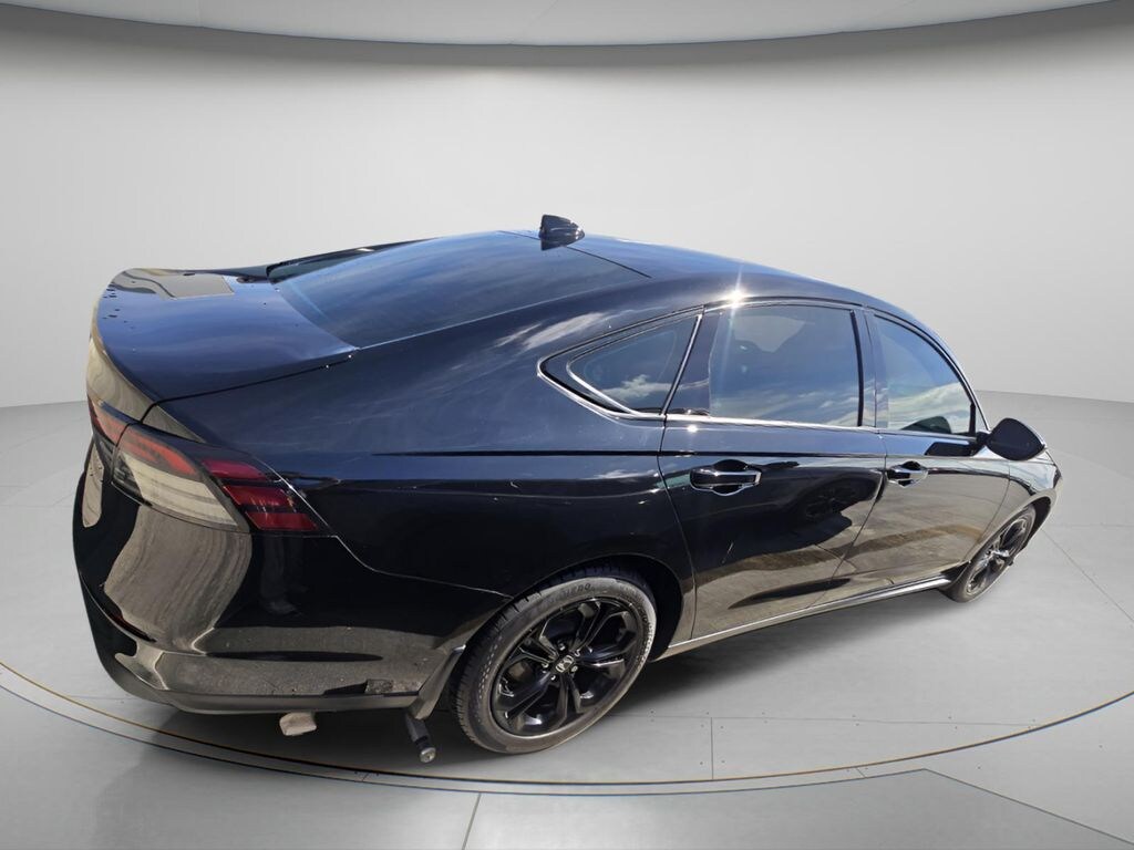 Used 2025 Honda Accord SE Sedan