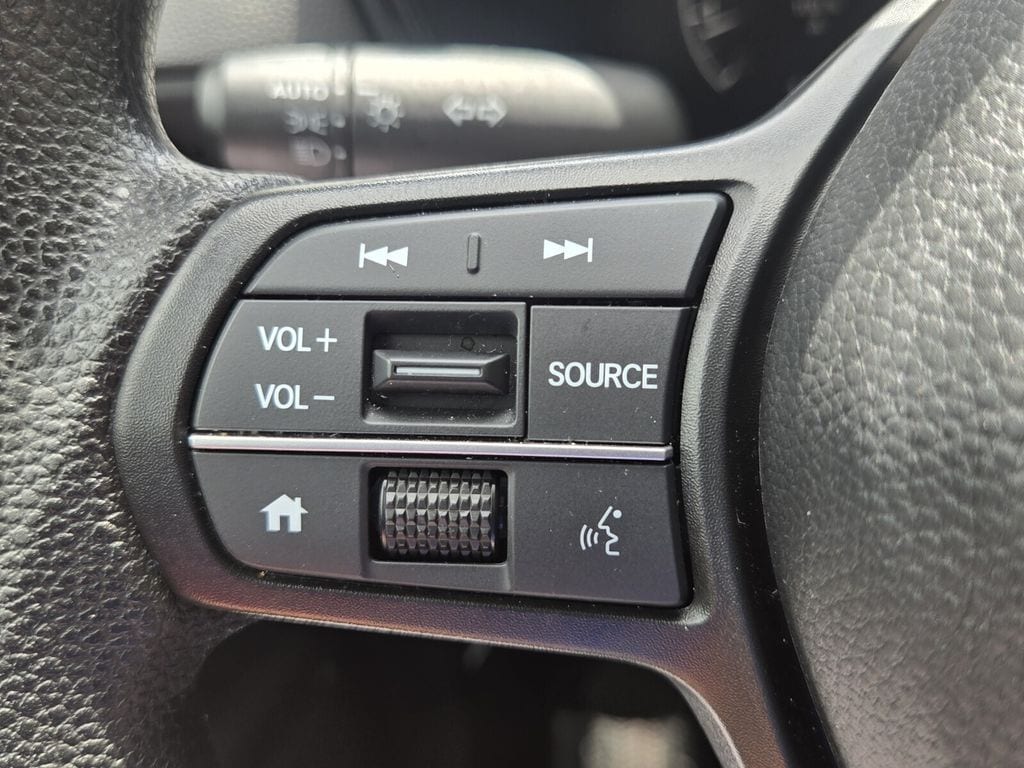 2025 Honda CR-V LX - Photo 23