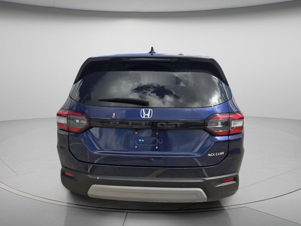 Used 2024 Honda Pilot EX-L 8 Passenger SUV