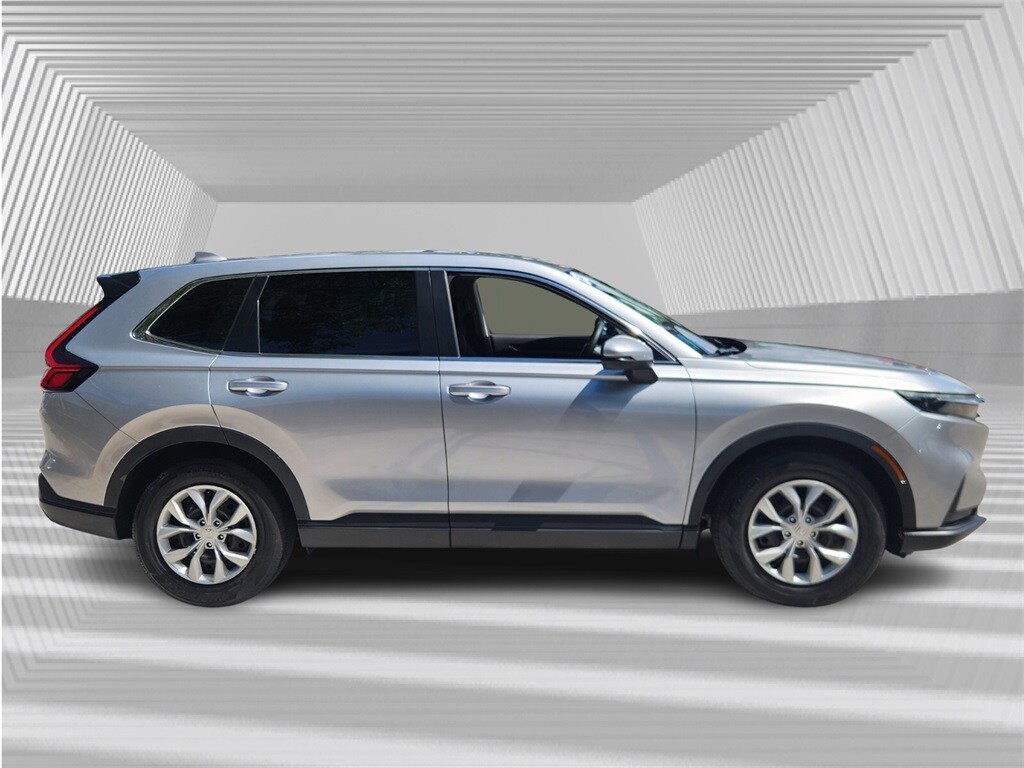 2023 Honda CR-V LX photo 2