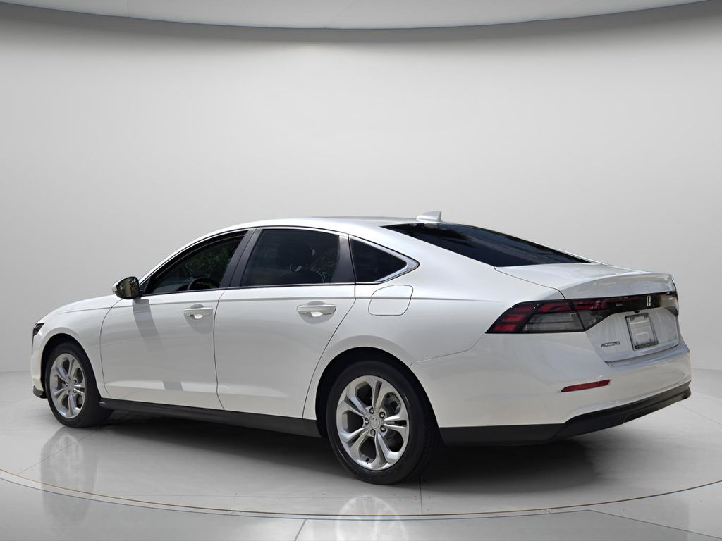 2024 Honda Accord LX - Photo 8