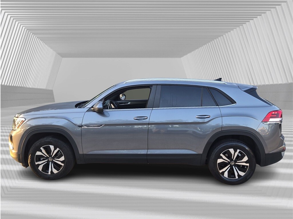 2024 Volkswagen Atlas Cross Sport SE photo 3