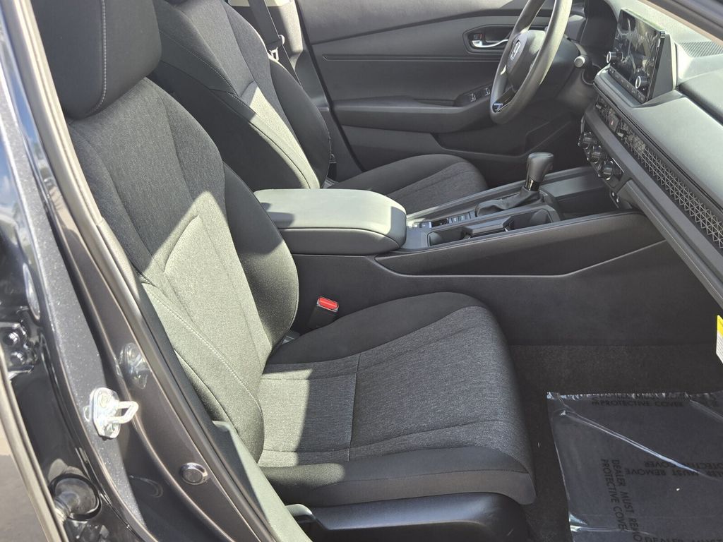 2024 Honda Accord LX - Photo 16