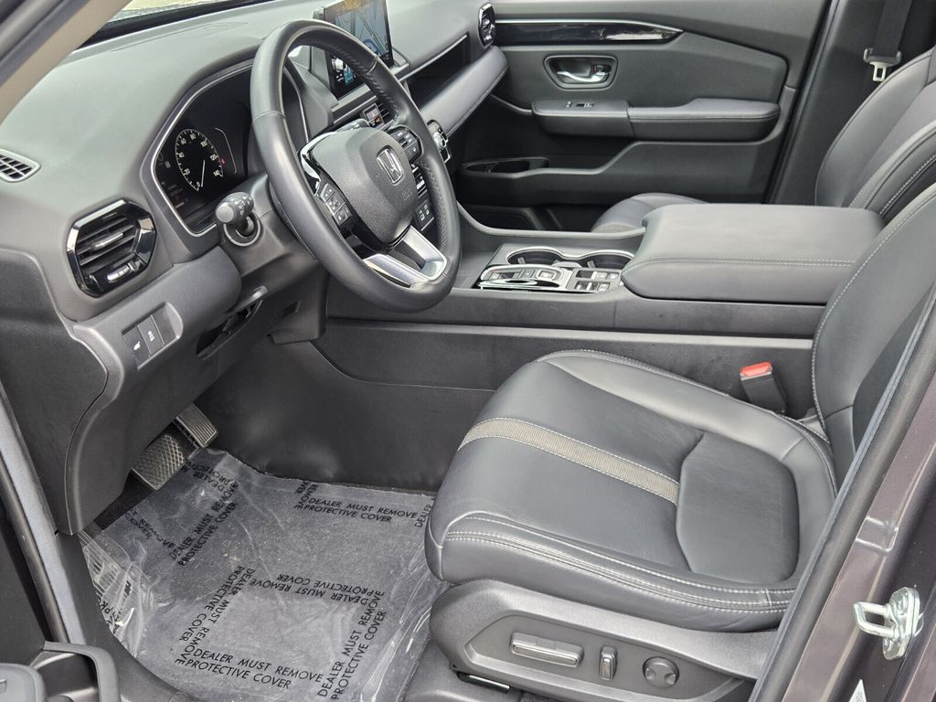 2025 Honda Pilot Touring - Photo 11