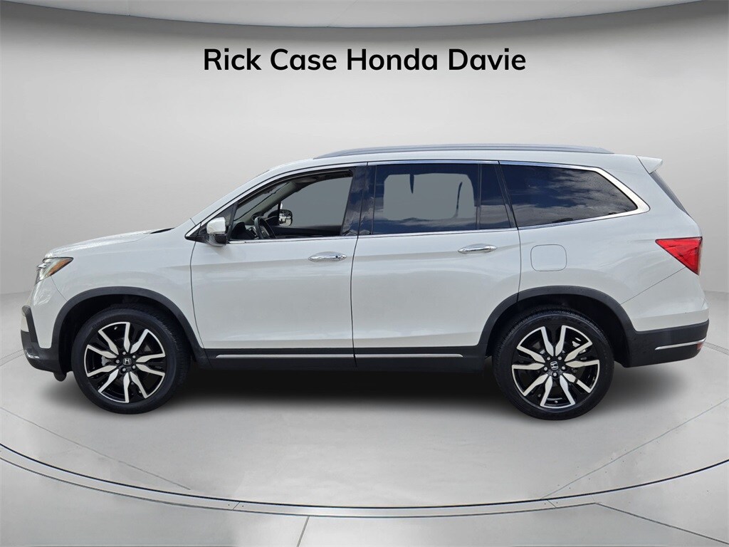 2022 Honda Pilot Elite photo 3