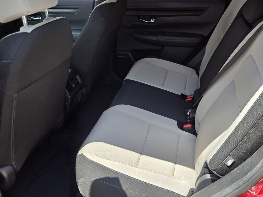 2024 Honda CR-V LX - Photo 11