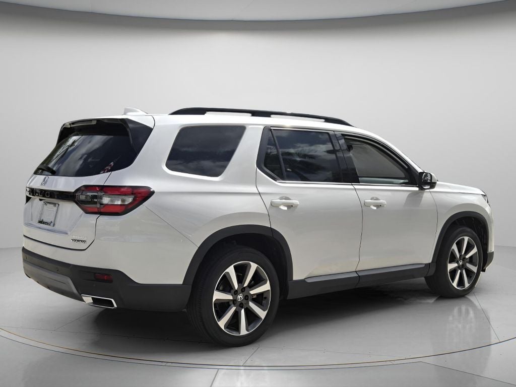 2023 Honda Pilot Touring - Photo 7