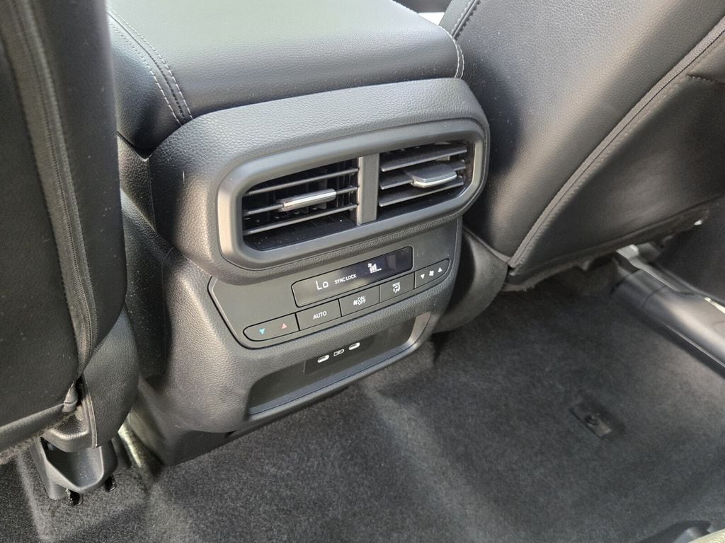 2025 Honda Pilot Touring - Photo 12