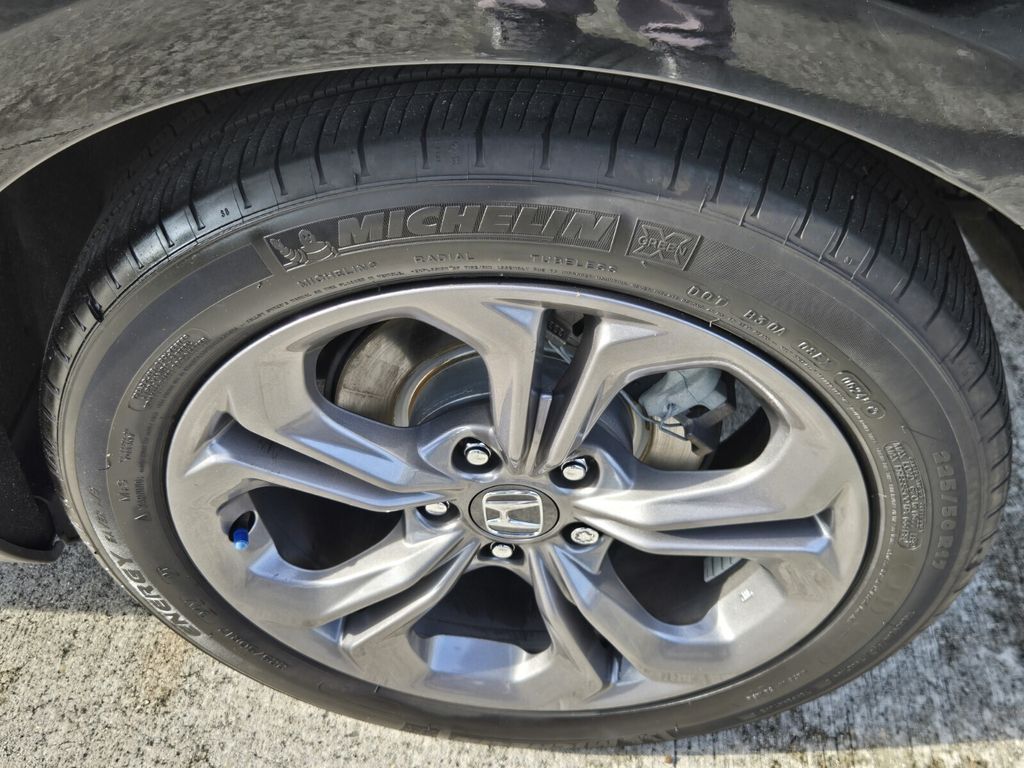 2024 Honda Accord EX - Photo 9